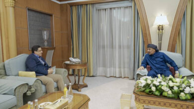 صورة الرئيس الزُبيدي يستقبل وزير الخارجية وشؤون المغتربين بحكومة المناصفة