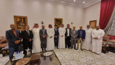 صورة فريق الحوار الجنوبي الخارجي يلتقي عددا من رجال الأعمال بمدينة جدة