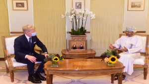 صورة غروندبرغ يبحث مع وزير خارجية عُمان دعم استمرار الهُدنة في اليمن
