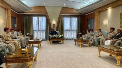صورة الرئيس الزُبيدي يستقبل قيادة وزارة الدفاع