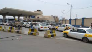 صورة رغم تدفقه عبر ميناء الحديدة.. مليشيات الحوثي ترفع أسعار الوقود في مناطق سيطرتها