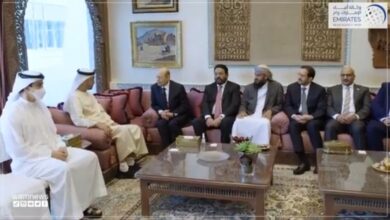صورة ولي عهد أبو ظبي يلتقي رئيس واعضاء مجلس القيادة الرئاسي