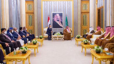 صورة الملك سلمان يؤكد حرص المملكة ودعمها لمجلس القيادة الرئاسي