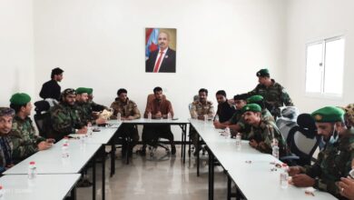 صورة القيادة العامة لقوات الحزام الأمني تواصل زياراتها العيدية لمنتسبيها