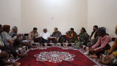 صورة الوزير السقطري يعقد اجتماع موسع في سقطرى لوقف الاصطياد الجائر للسلاحف