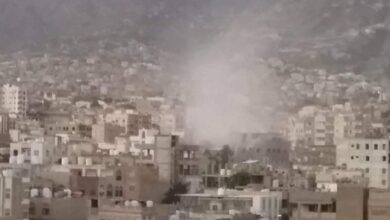 صورة مليشيا الحوثي تقصف المدنيين غربي تعز اليمنية