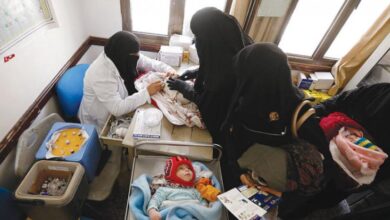 صورة جبايات الحوثي تهدد بتوقف 290 منشأة صحية عن العمل