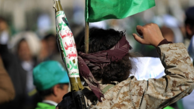 صورة عقب عودته من مراكز التجنيد الحوثية..مسلح حوثي يقتل عمته