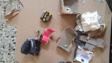صورة قوات الحزام الأمني تعثر على عبوة ناسفة شديدة الانفجار شمال عدن