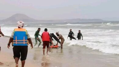 صورة قوات خفر السواحل بحضرموت تنقذ 5 أشخاص من الغرق في اليوم السابع من موسم البلدة