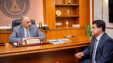 صورة الرئيس الزُبيدي يطّلع على برامج وزارة النفط وجهودها لاستقرار الحالة التموينية