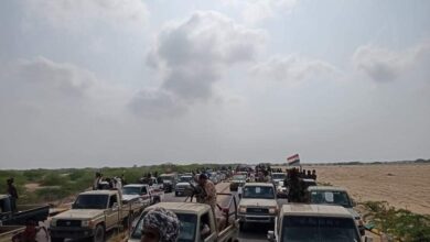 صورة عاجل| قوات الأمن العام بقيادة أبو مشعل تصل إلى مدينة زنجبار وقيادة الانتقالي في استقبالها