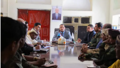 صورة باجتماع اللجنة الأمنية.. الثقلي يبحث سبل تعزيز الاستقرار في سقطرى