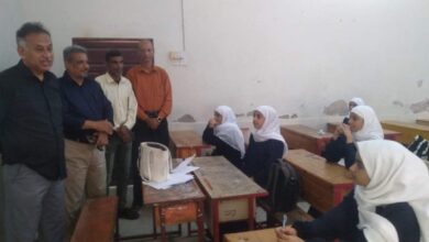 صورة الجاوي يدشن العام الدراسي الجديد ويلتقي بنقابة المعلمين