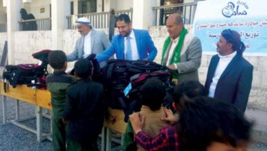صورة الحوثيون يمنعون 23 مبادرة من تقديم اللوازم المدرسية للطلبة المحتاجين