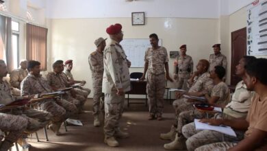 صورة اللواء التميمي يتفقد دورة قادة الكتائب في المنطقة  العسكرية الثانية