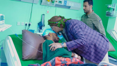 صورة الرئيس الزُبيدي يطمئن على أحوال جرحى عملية سهام الشرق بعدد من مستشفيات العاصمة عدن
