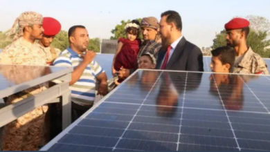 صورة شيخ يفتتح منظومة الطاقة الشمسية بدار المسنين في عدن