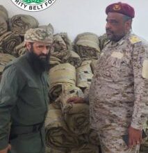 صورة القائد العام لقوات الحزام الأمني يزور القاعدة الإدارية ودائرة الامداد بوزارة الدفاع بعدن