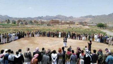 صورة مليشيات الحوثي تمعن في إذلال زعماء قبائل طوق صنعاء