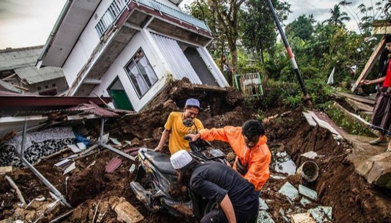 197 103416 death toll indonesia earthquake risen 700x400