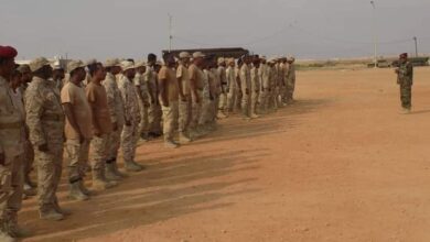صورة قائد لواء الريان يؤكد على الانضباط العسكري ورفع الحس الأمني عند تنفيذ المهام