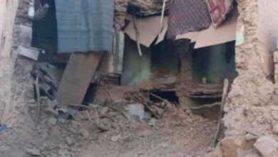 صورة وفاة 6 أشخاص جراء انهيار منزل قديم في البيضاء اليمنية