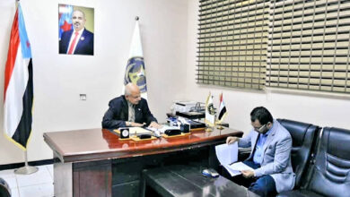 صورة الكاف يلتقي القائم بمهام رئيس تنفيذية انتقالي العاصمة عدن