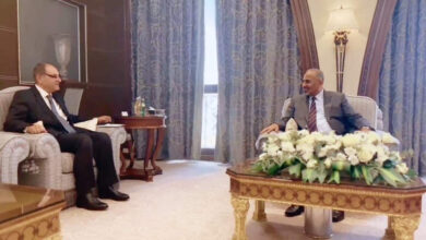 صورة الرئيس الزُبيدي يبحث آفاق التعاون المشترك بين بلادنا وجمهورية مصر العربية