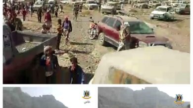 صورة في أول تحد للحوثي.. الآلاف من المواطنين يشيعون جثمان شيخ قبلي قتل برصاص المليشيات بمنطقة العود