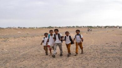صورة تحذير من تعرض مستقبل أكثر من 8 ملايين طفل يمني للخطر