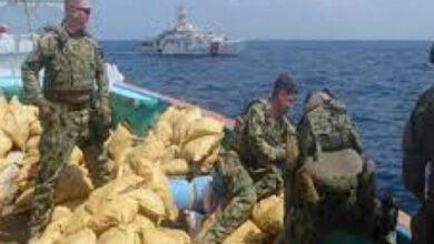 صورة الأسطول الأمريكي الخامس يصادر سفينة مخدرات بخليج عمان