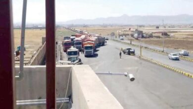 صورة ابتزاز سائقي الشاحنات… وجه آخر لحرب ميليشيات الحوثي على اليمنيين