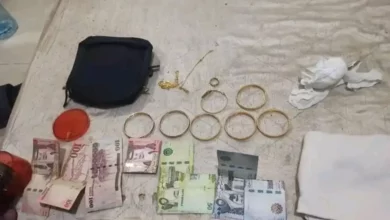 صورة مركز شرطة فوة يضبط شخصين قاما بسرقة ذهب ومبلغ مالي من أحد المنازل