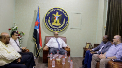 صورة الجعدي يلتقي نائب رئيس بعثة اللجنة الدولية للصليب الأحمر بالعاصمة عدن