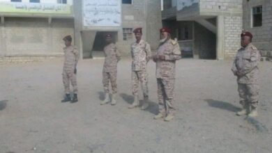 صورة رئيس شعبة التوجيه المعنوي بالمنطقة العسكرية الثانية يتفقد الكتيبة الخاصة 
