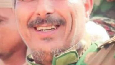 صورة اليوم الجمعة.. تشيع جثمان فقيد الوطن اللواء صالح السيد إلى مقبرة ابو حربة بالعاصمة عدن