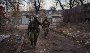 صورة معارك طاحنة في باخموت.. وموسكو: كييف تستعد لاستفزاز بـ”أسلحة كيميائية” في سومي