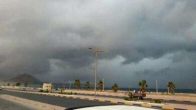 صورة توقعات بهطول أمطار على أجزاء من محافظتي حضرموت وسقطرى