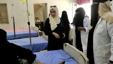 صورة انتقالي لحج يتفقد نزلاء مستشفى الوهط وابن خلدون العام