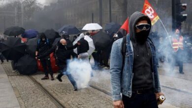 صورة مصرع شاب في فرنسا خلال الاحتجاجات