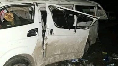 صورة وفاة وإصابة 14 مغترباً جراء حادث مروع في نقيل سمارة شمالي إب اليمنية