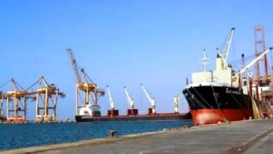 صورة مليشيات الحوثي تختطف سفينة شحن تجارية في ميناء الحديدة