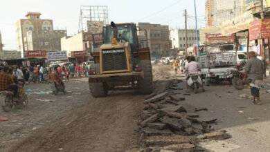 صورة تدشين أعمال صيانة وإعادة تأهيل الشارع الرئيسي والخلفي لمدينة الحبيلين