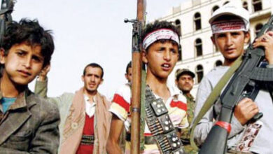 صورة كلفة غاشمة تكبدها الأطفال جراء الحرب الحوثية.. موت متعدد الأوجه