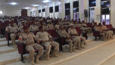 صورة شعبة التوجيه المعنوي في المنطقة العسكرية الثانية تنظم محاضرة توعوية لمنتسبي شعب المنطقة 