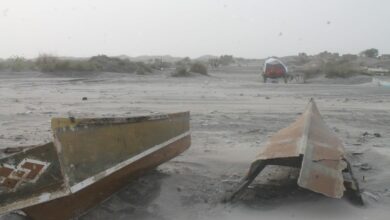 صورة عاصفة مدارية تخلّف أضراراً كبيرة في منطقة عرقة الساحلية