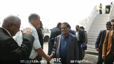 صورة نائب رئيس المجلس الانتقالي اللواء البحسني يصل إلى العاصمة عدن