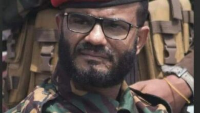صورة قائد قوات حرس المنشآت يعزي باستشهاد العميد عبداللطيف السيد