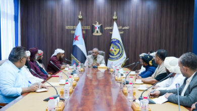 صورة الرئيس الزُبيدي يؤكد على الدور المهم للهيئة الشرعية الجنوبية في تعزيز اللحمة الوطنية